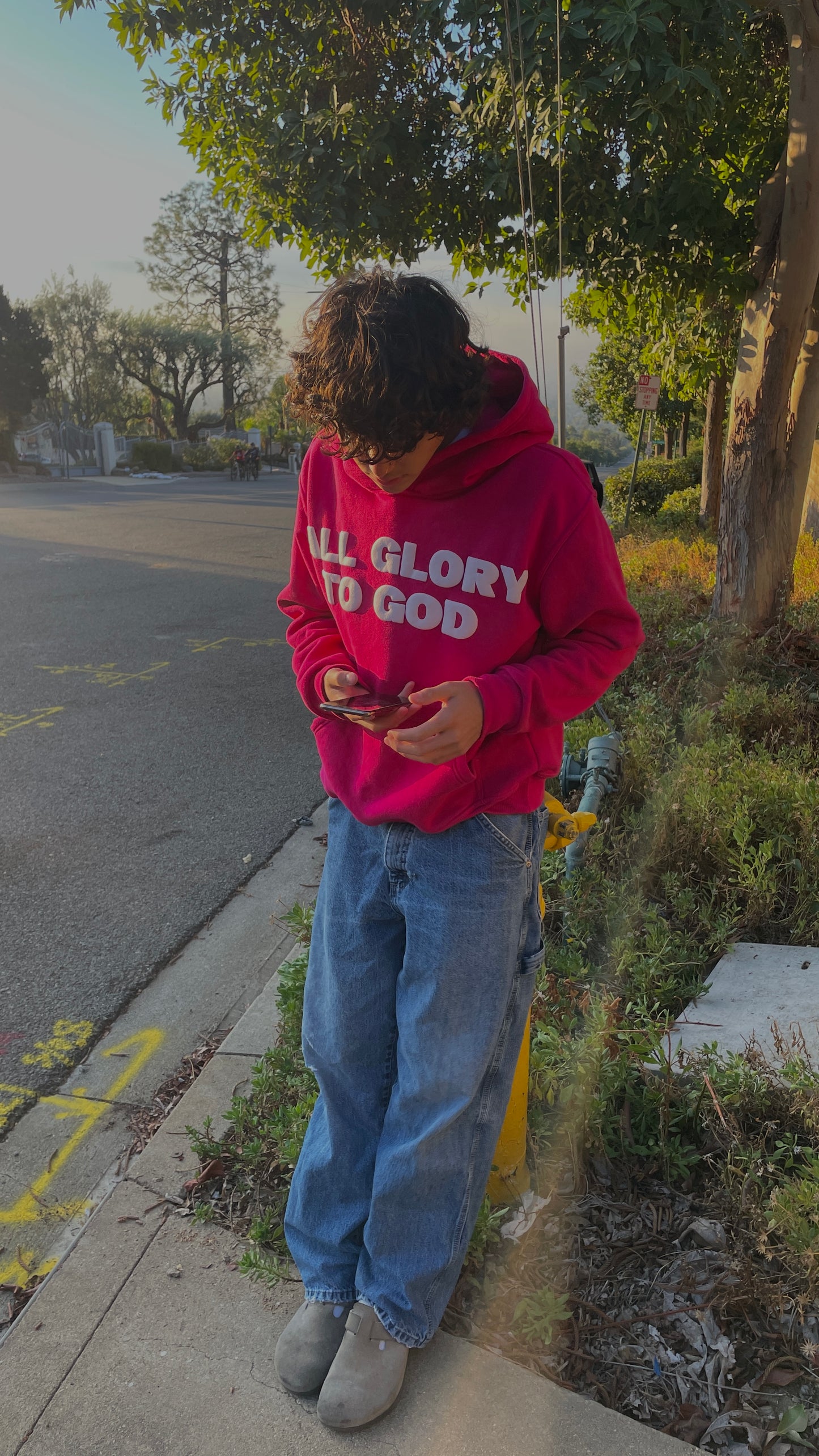 ALL GLORY TO GOD HOODIE PINK